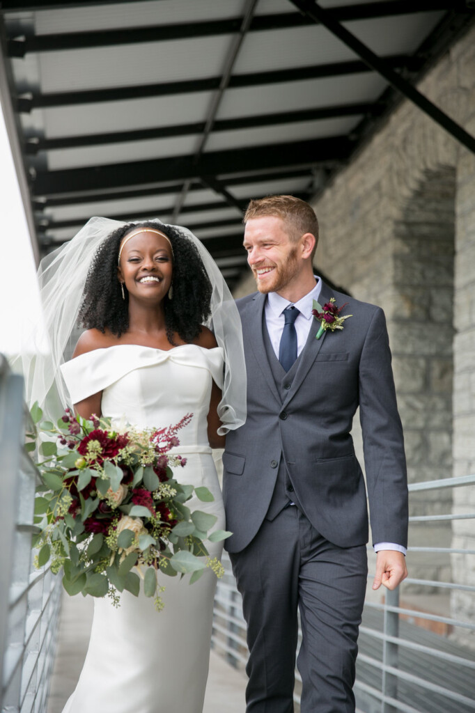 Yvonne & Chris, photo 1